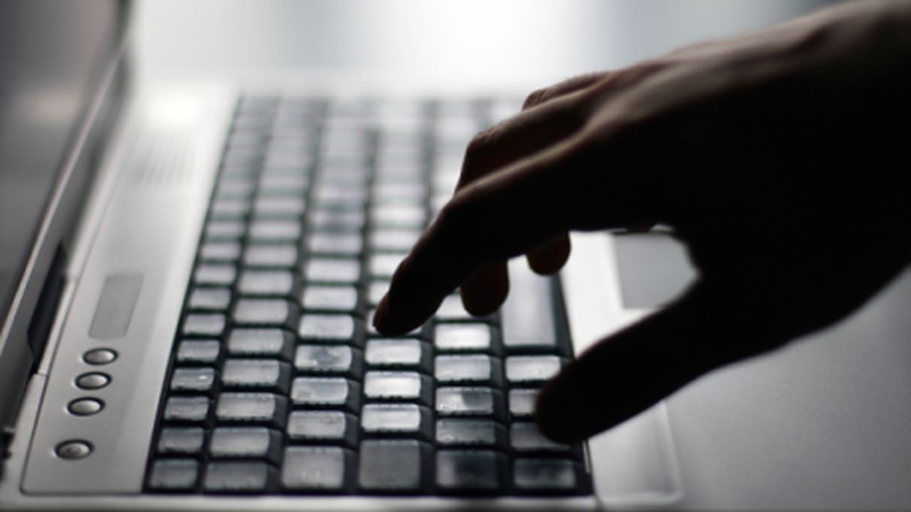laptop_17736800