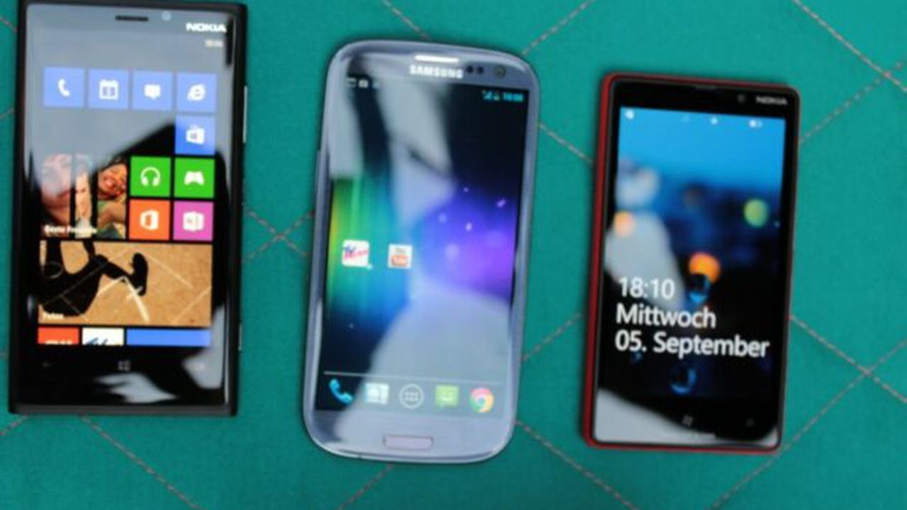 nokia_lumia_920_vs_samsung_galaxy_s3_3773_916x610_03295200