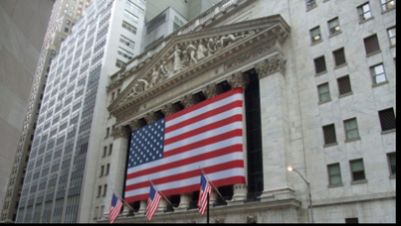 nyse_19822300_55454800_04125300_32811500