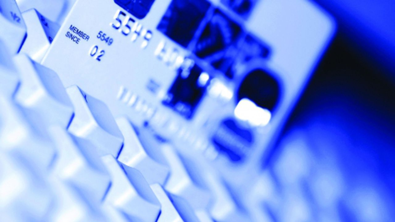 online_sales_30070100_61184100