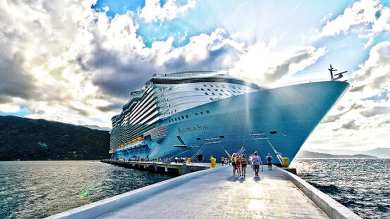 allure_of_the_sea_15917400