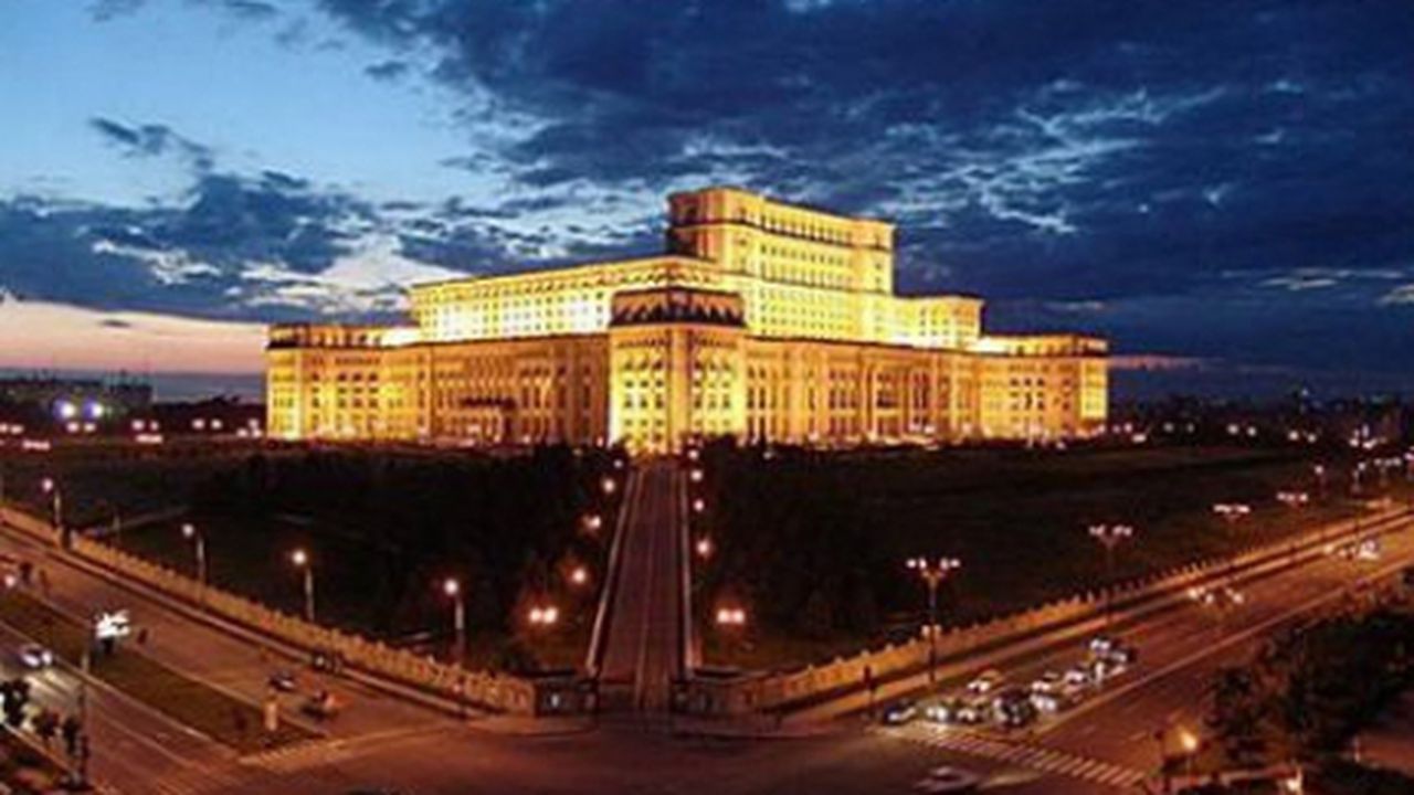 casa_poporului_02341000_14664500