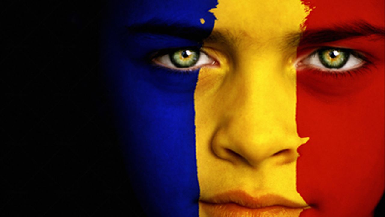 romania_steag_fata_copil_mic_37292500