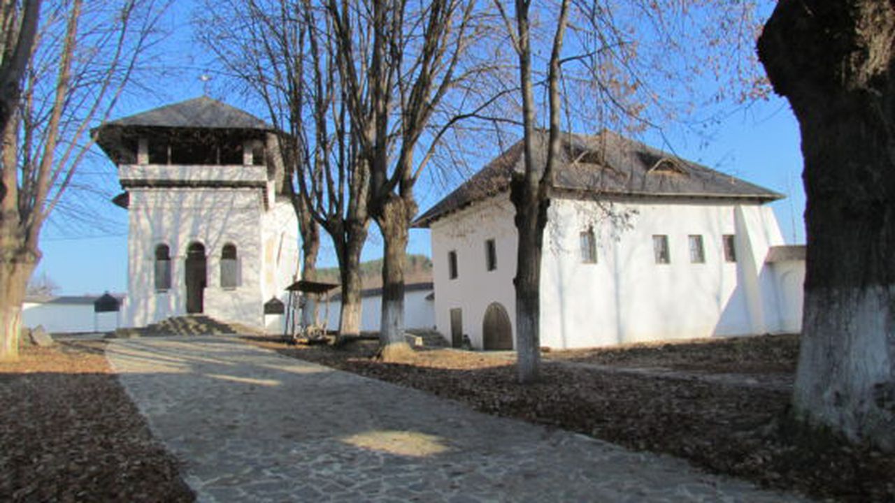 biserica_varbila_1_72871400