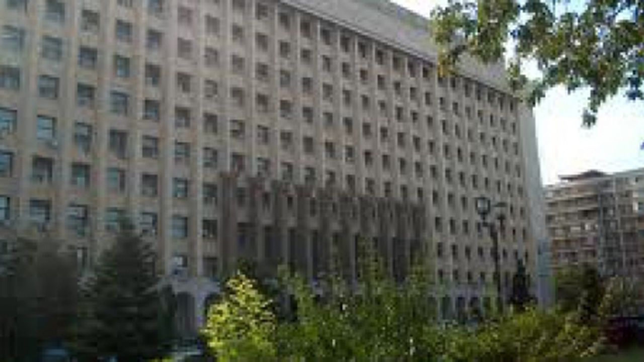 min_transporturilor_16367600_31988100