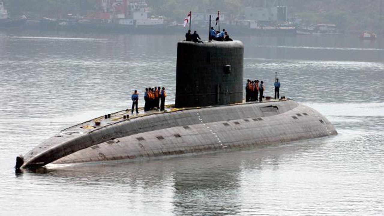 ins_shindhu_rakshak_submarin_06007800