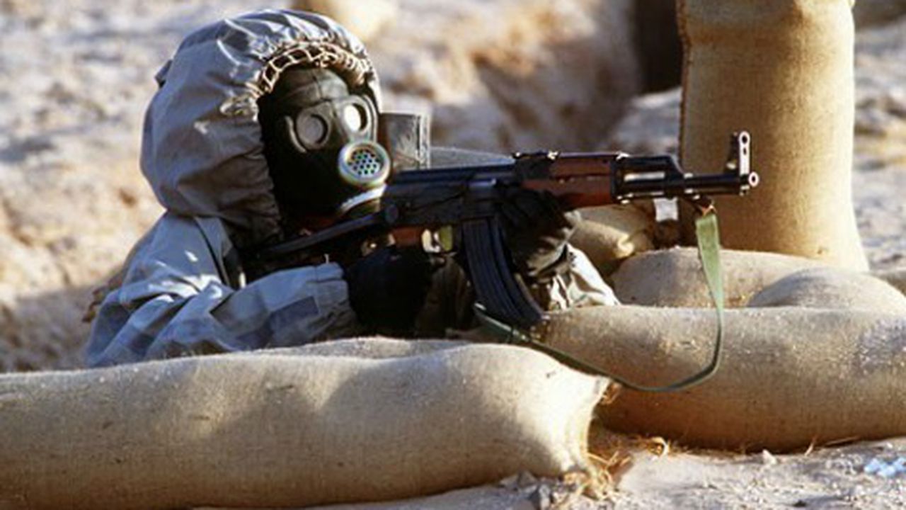 syria_chemical_soldier_wikimedia_99802600