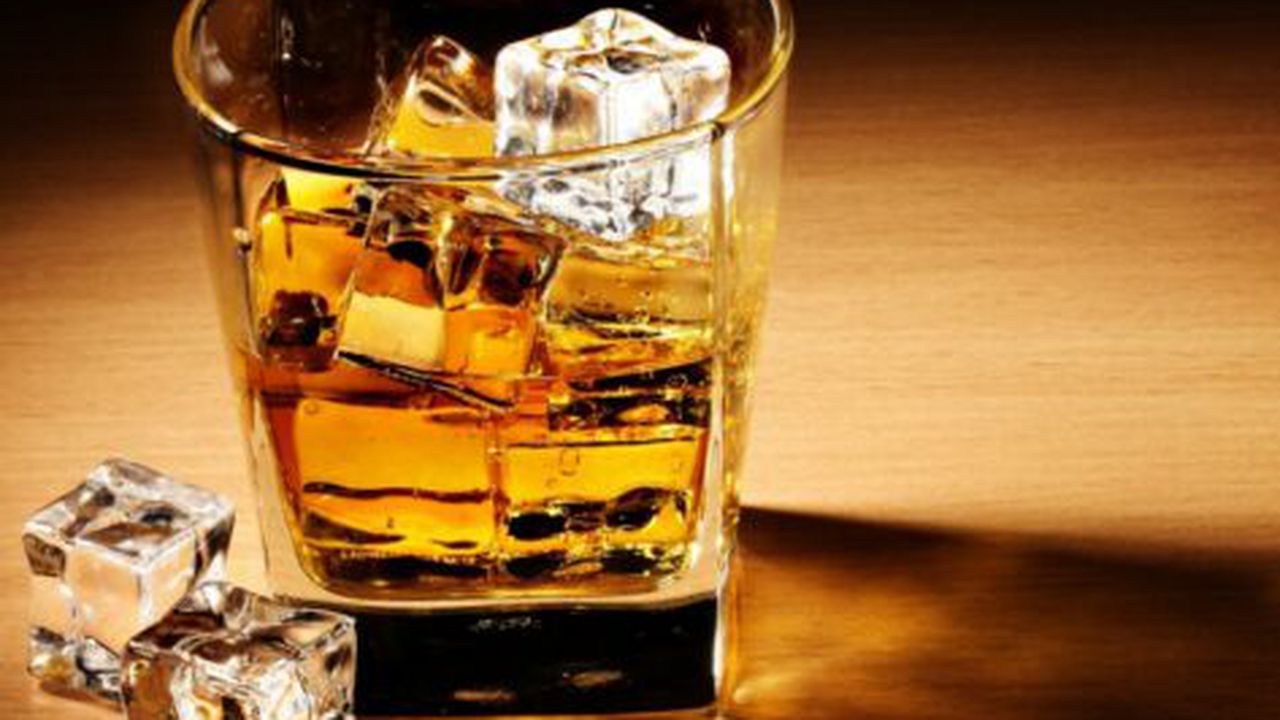 whisky_wallpaper_wallpaperpassion_com_08201900