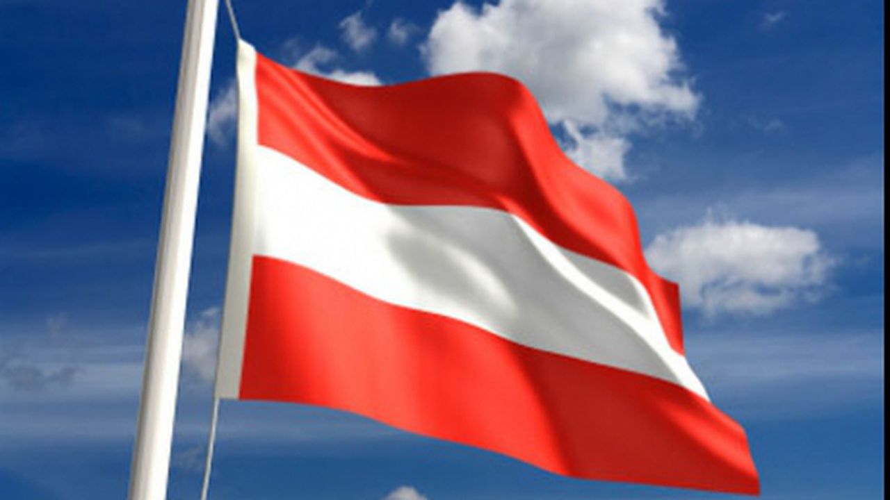 austrian_flagg_xx_75122700_46649900