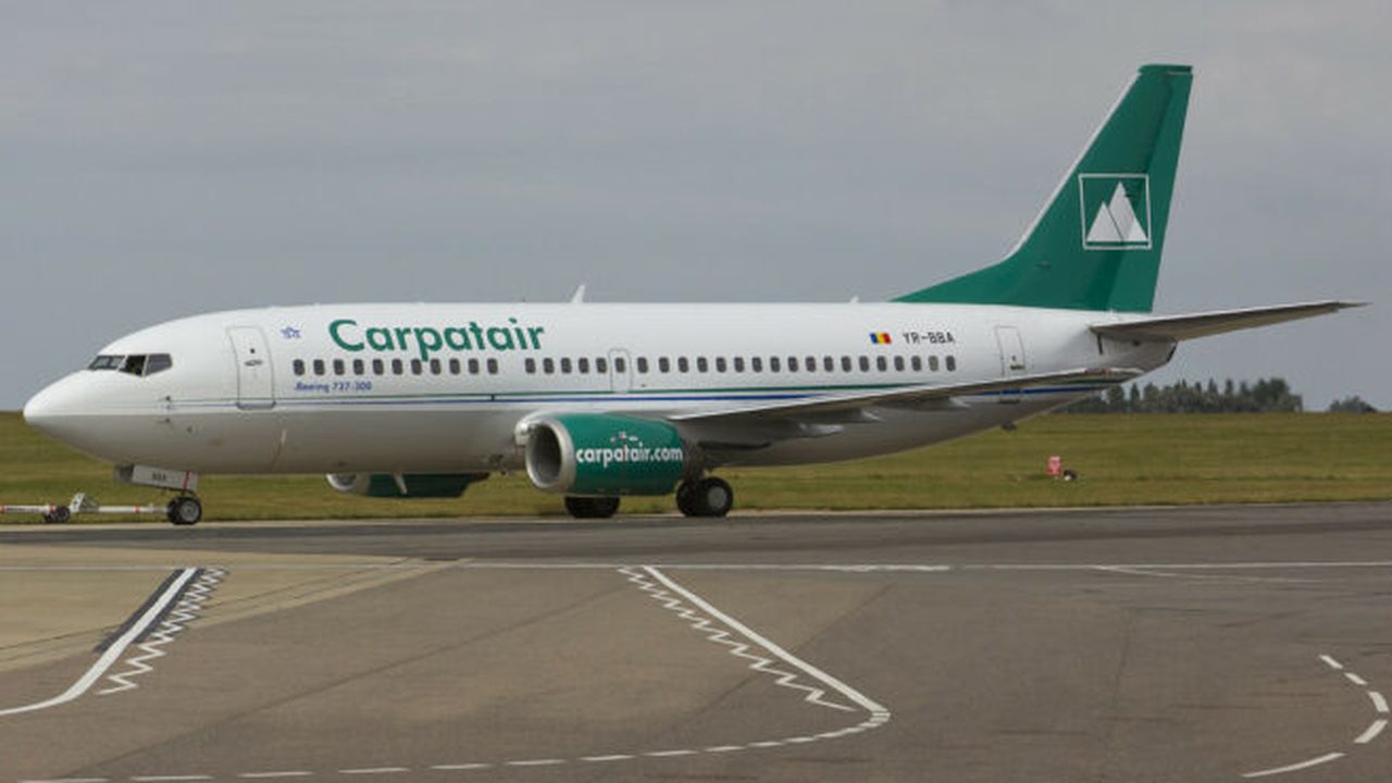 boeing_carpatair_76204000