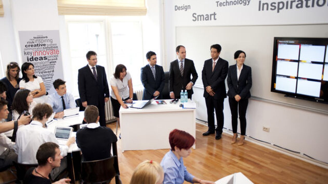 smart_classroom_1_14598900