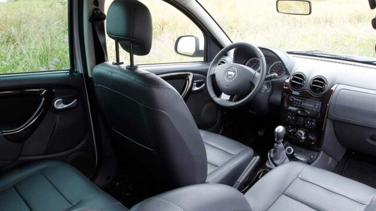 dacia-duster-interior_07315100