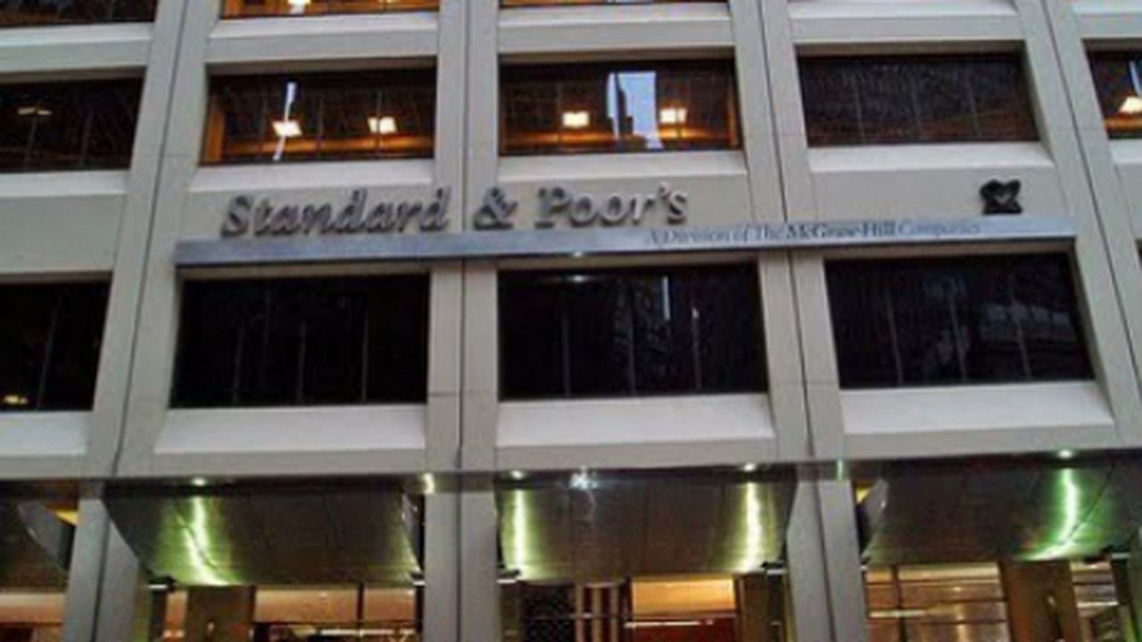 standard_poors_40026100_70822400_32435600_42753700_43211100