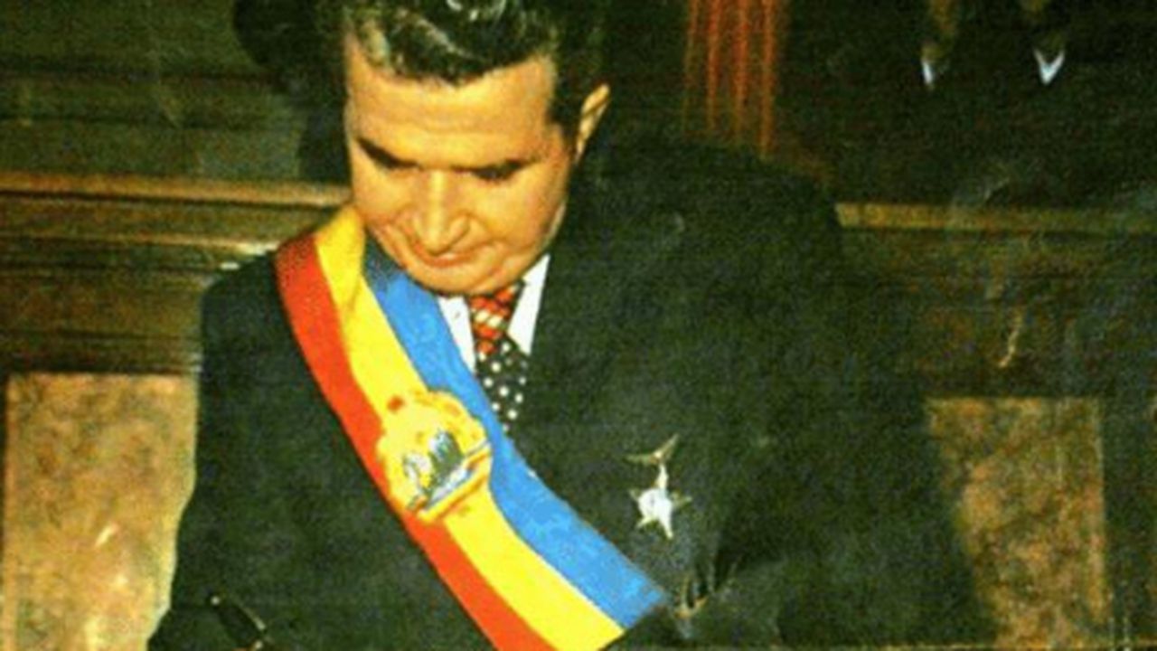 ceausescu_70877900_34703300