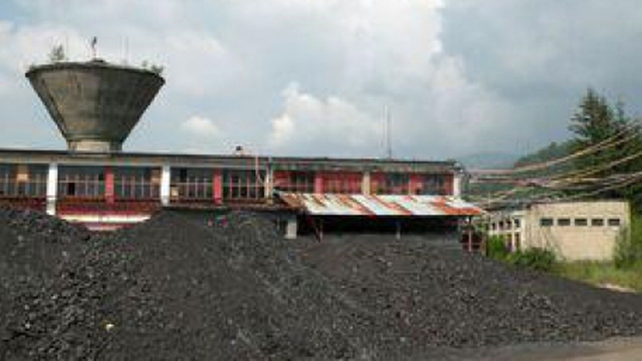 mina_61171900_02795000