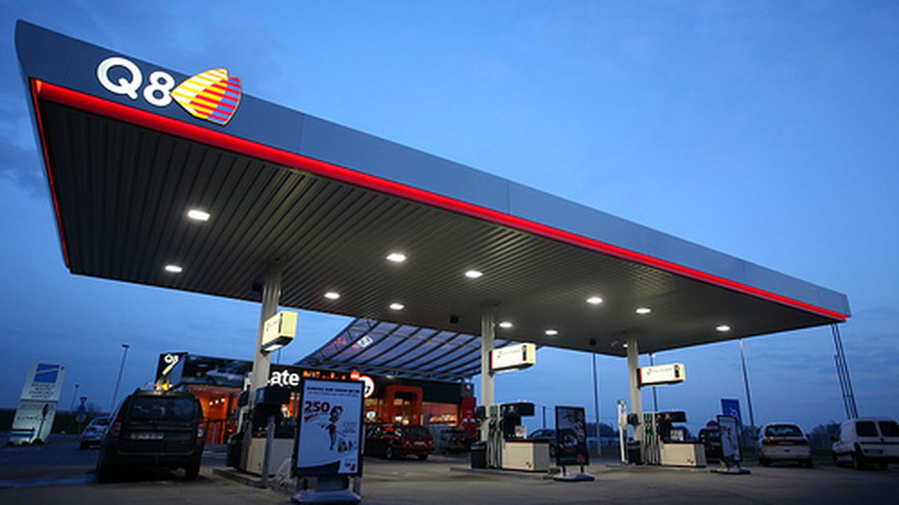 q8_gas_station_25287700