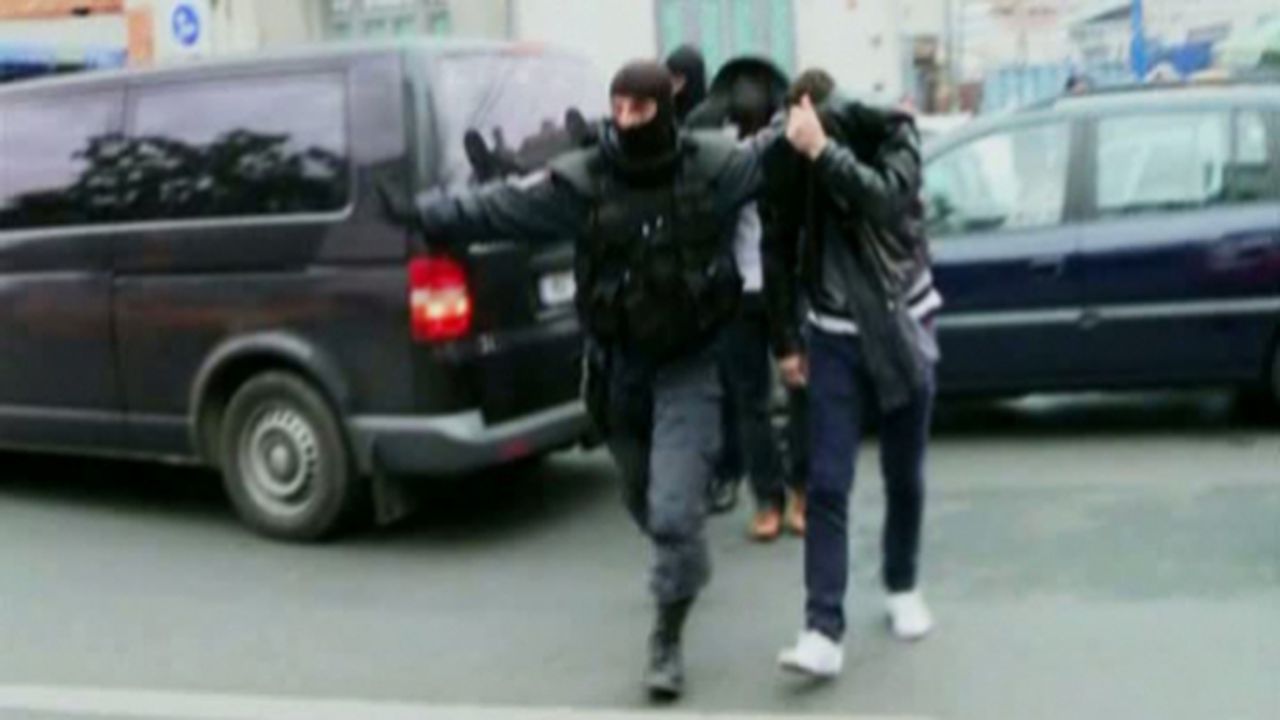 frauda_bancara_00978700_54472300_78220100