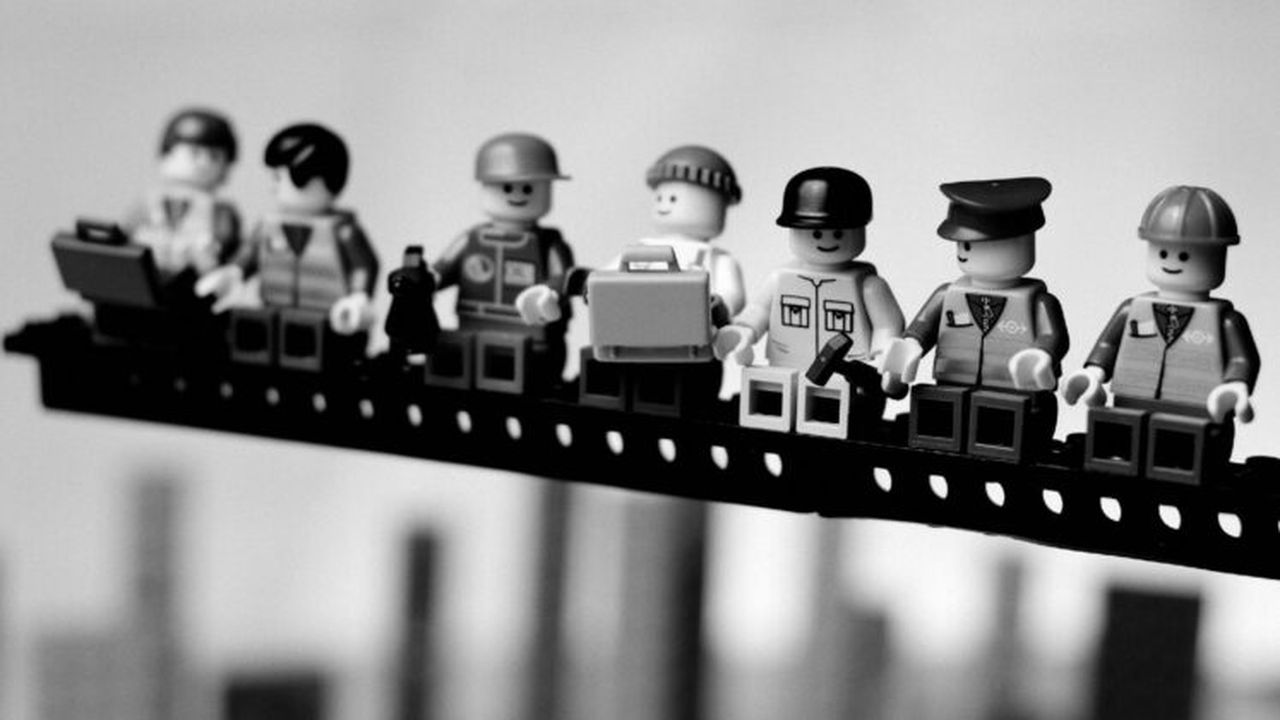 lego_workers_10894300