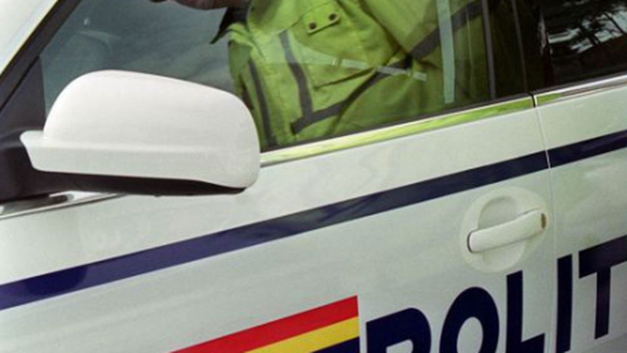 masina_politie__51334100_64727000