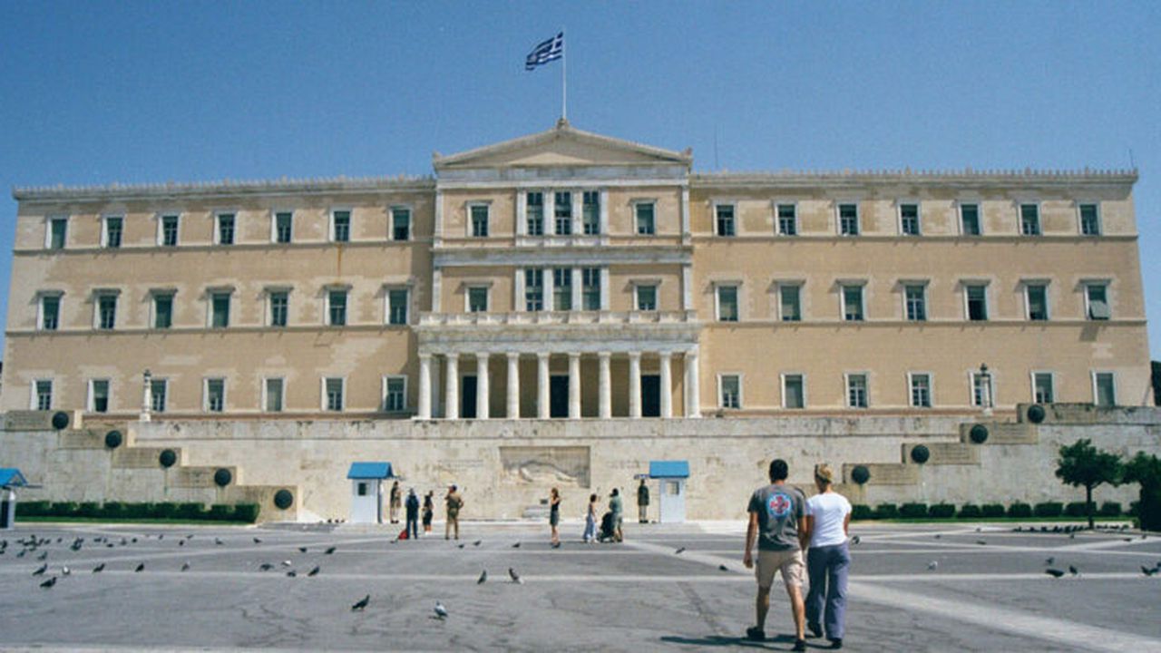 greek_parliament_38915300