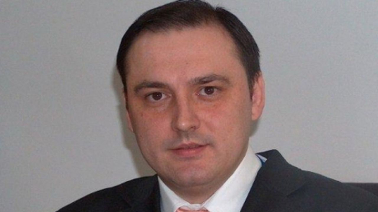 cotovelea_12364000_03758400_32746400