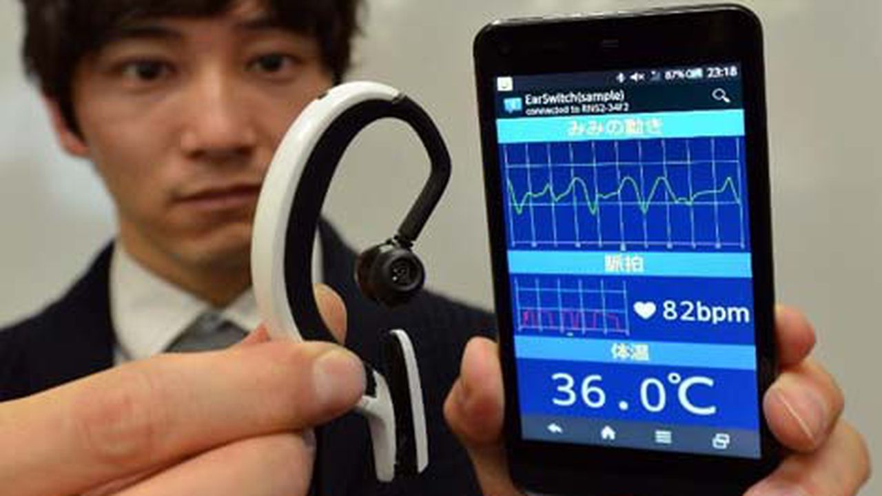 japan_researchers_testing_tiny_ear_computer_3_1_2014_139586_l_75038100