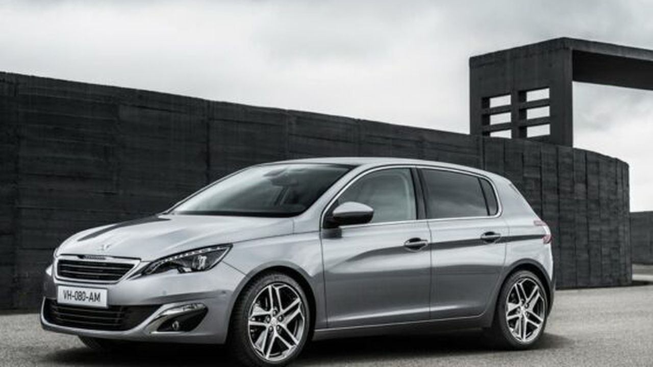 peugeot_308_2014_800x600_wallpaper_02_05112000