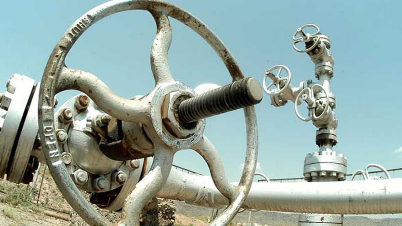 gas_pipeline_iran_armenia_russia_99475400