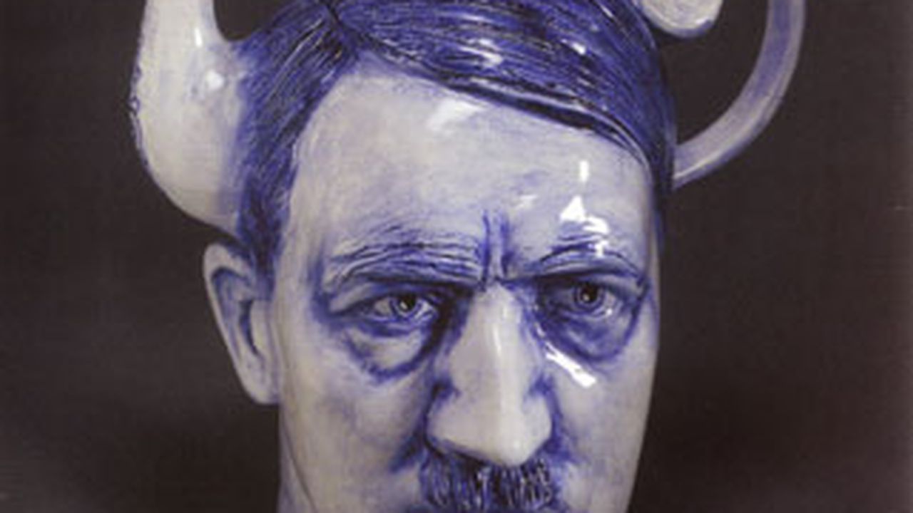 hitlerteapot_56029900
