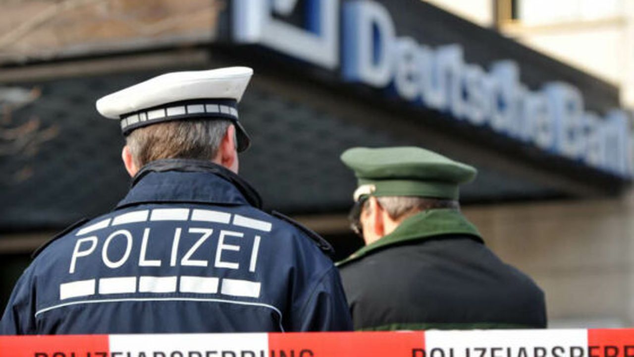 polizei_bank_10023200
