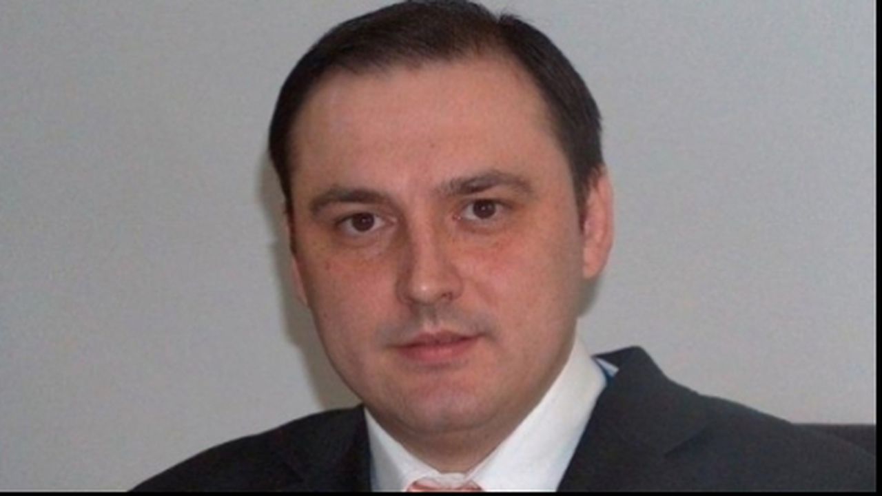 cotovelea_12364000_03758400_32746400_13877600