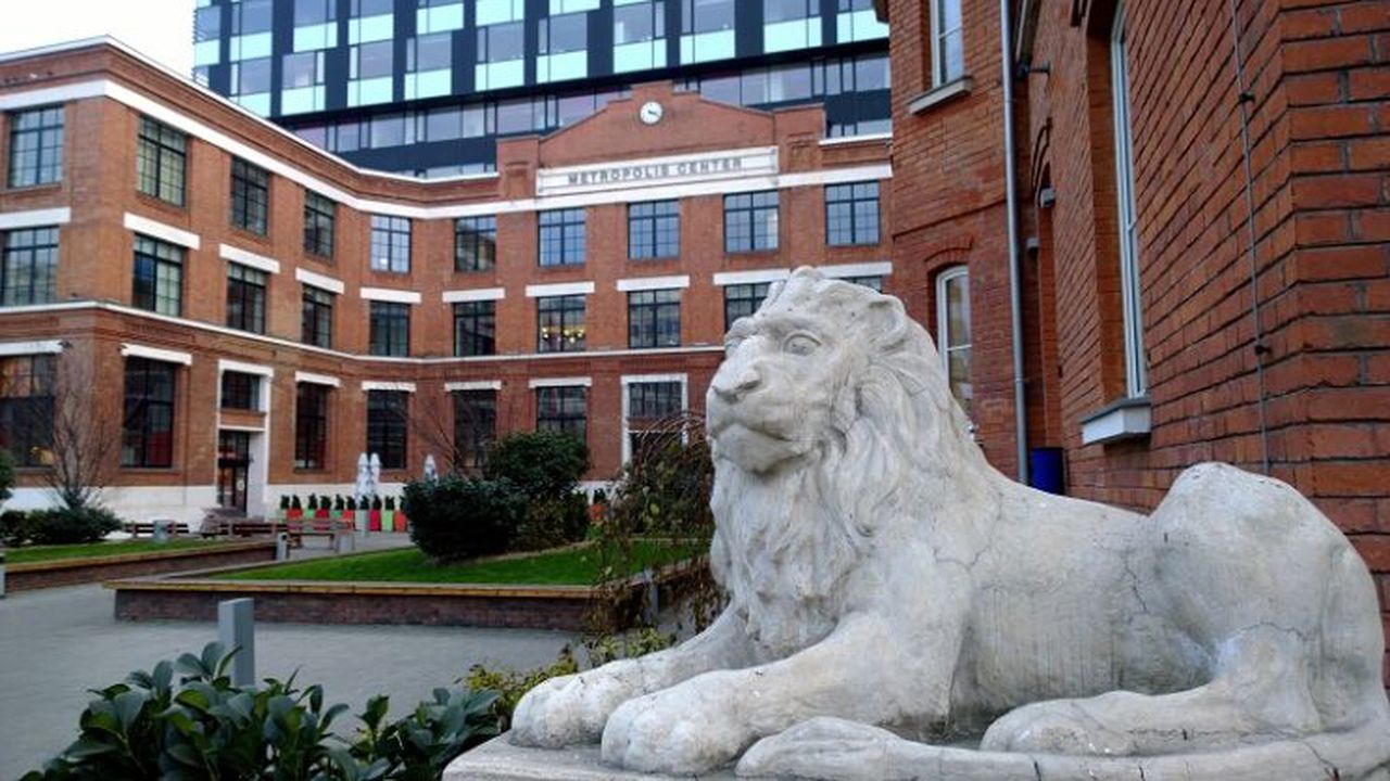 metropolis_center_2_62729200