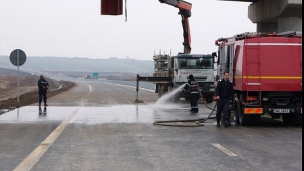 autostrada_57689_48319700_22592200_50665100