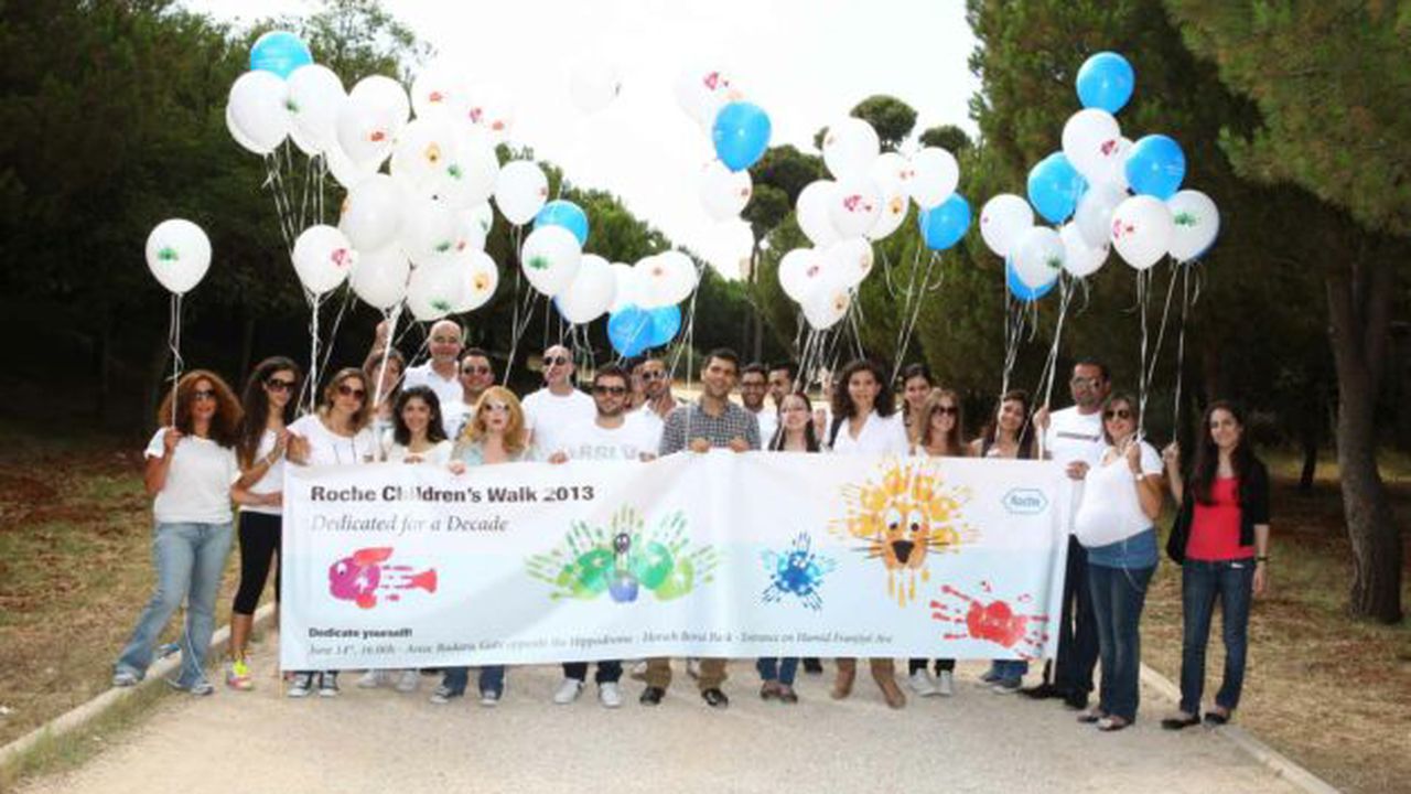 childrens_walk_72654800