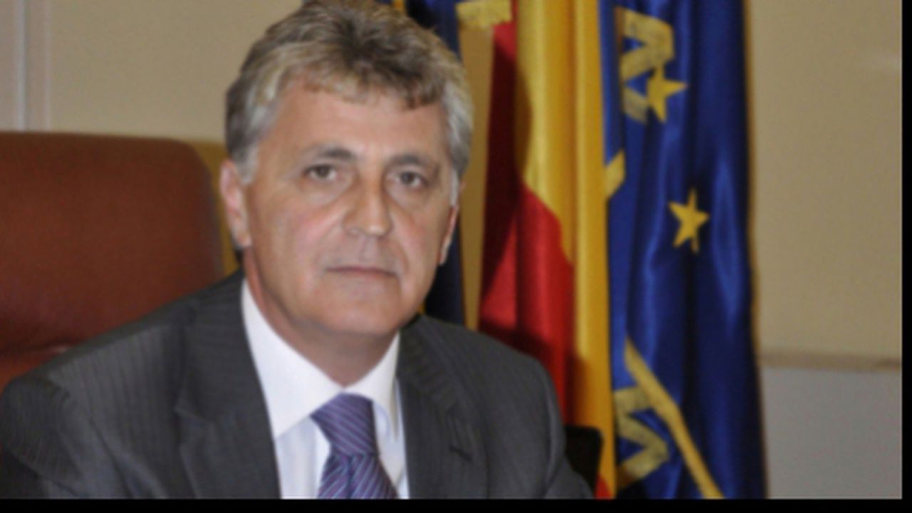 dusa_70244500_82793000