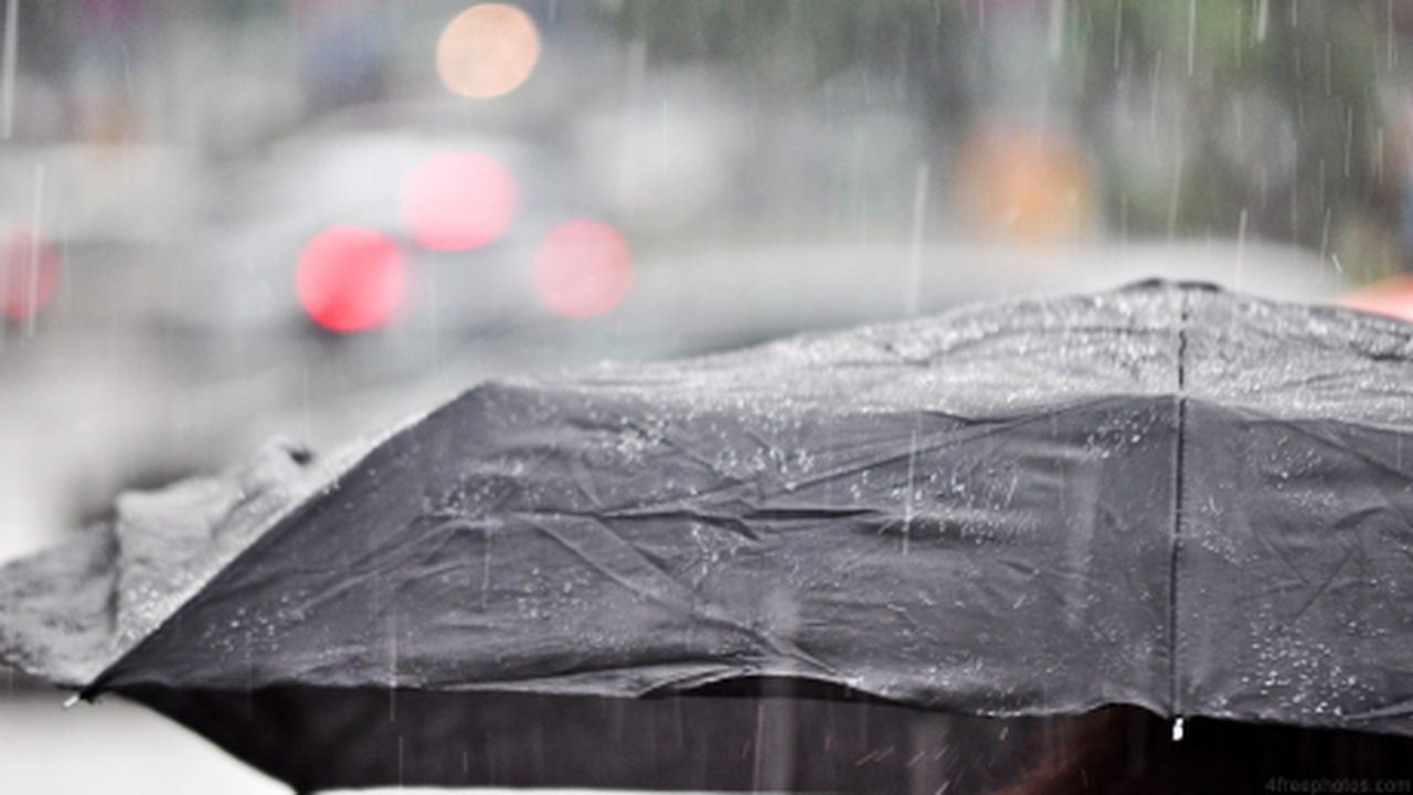 ploaie_ploi_precipitatii_umbrela_96594400