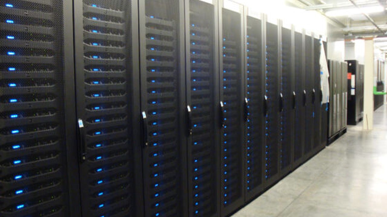 data_center_2_84692100