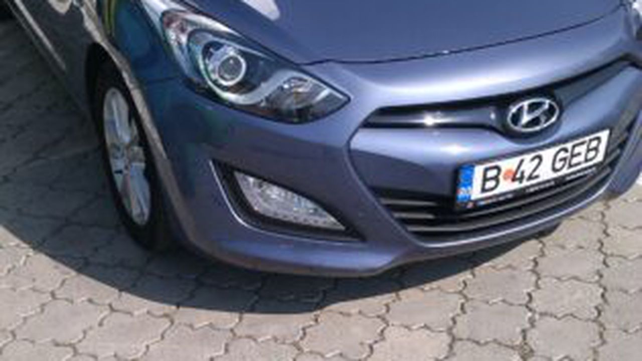 hyundai-i30-_20140827_110700_35146800