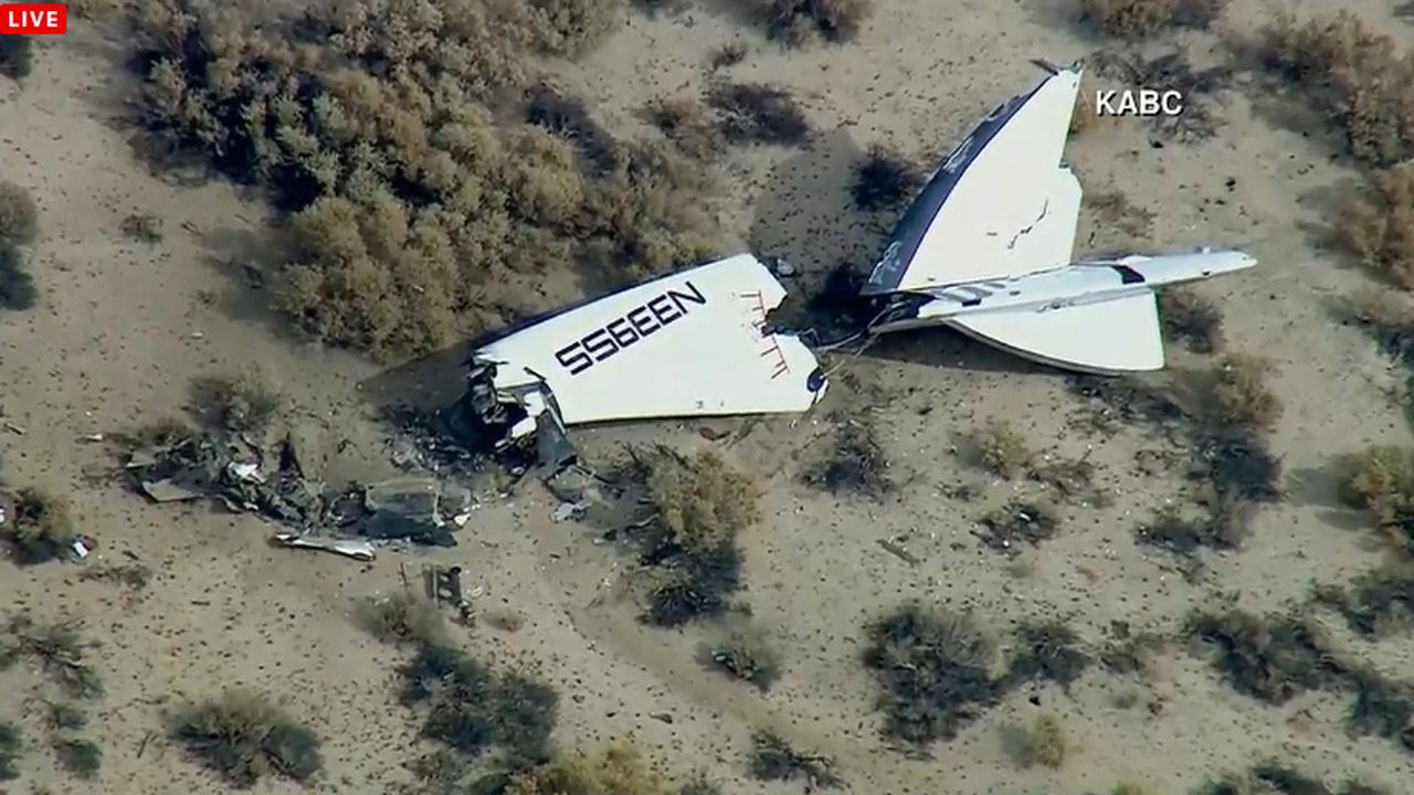 spaceshiptwo_17559400