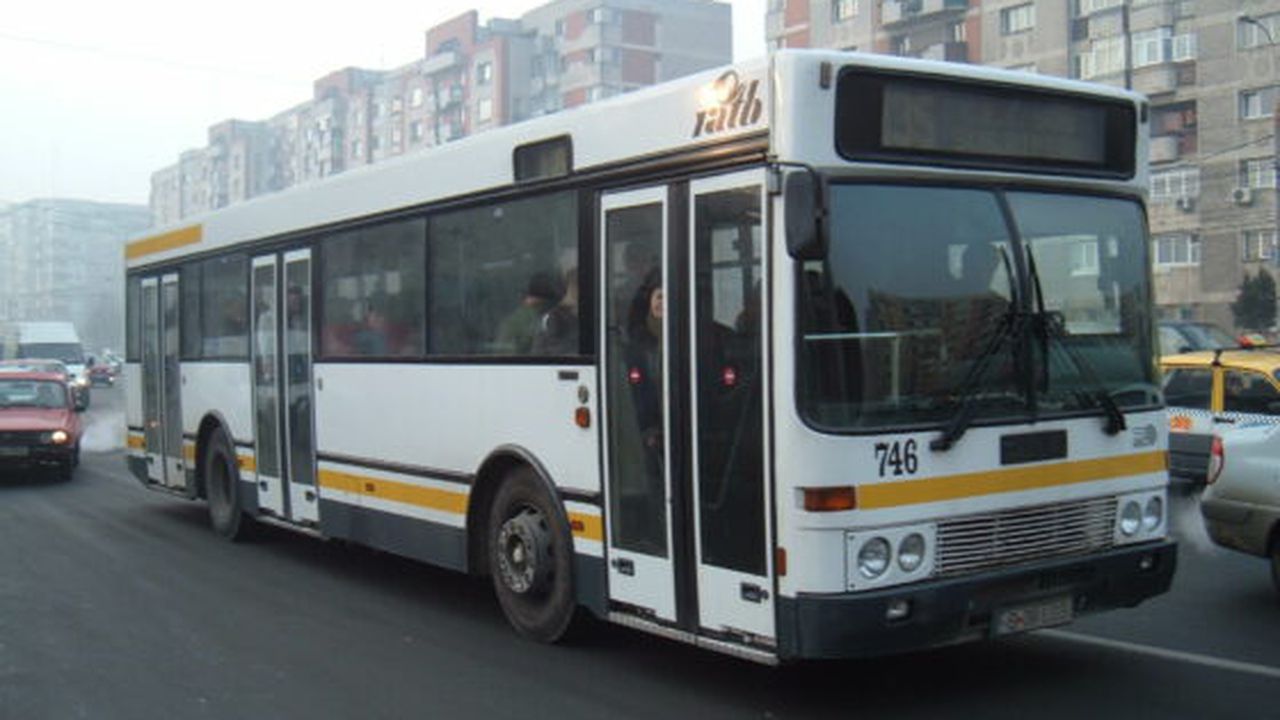 autobuz_135_000000_42810000