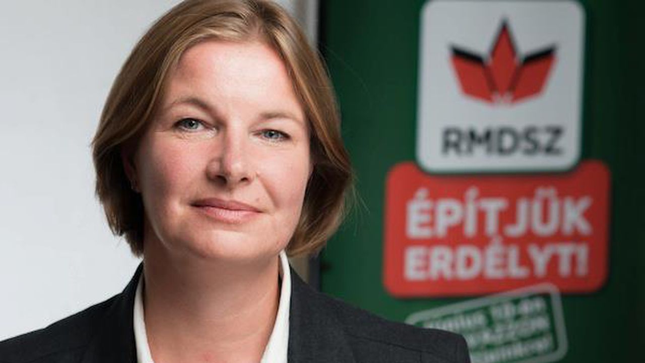 csilla_hegedus_77021700