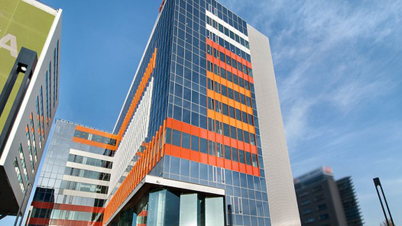 green_court_61935900