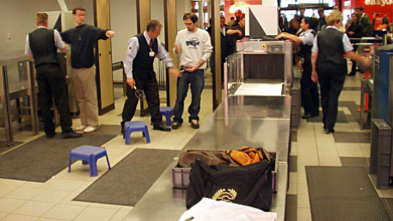 aeroport_32096600_17387000