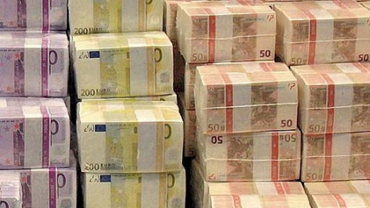 bani_euro_457432__91194300_40237700