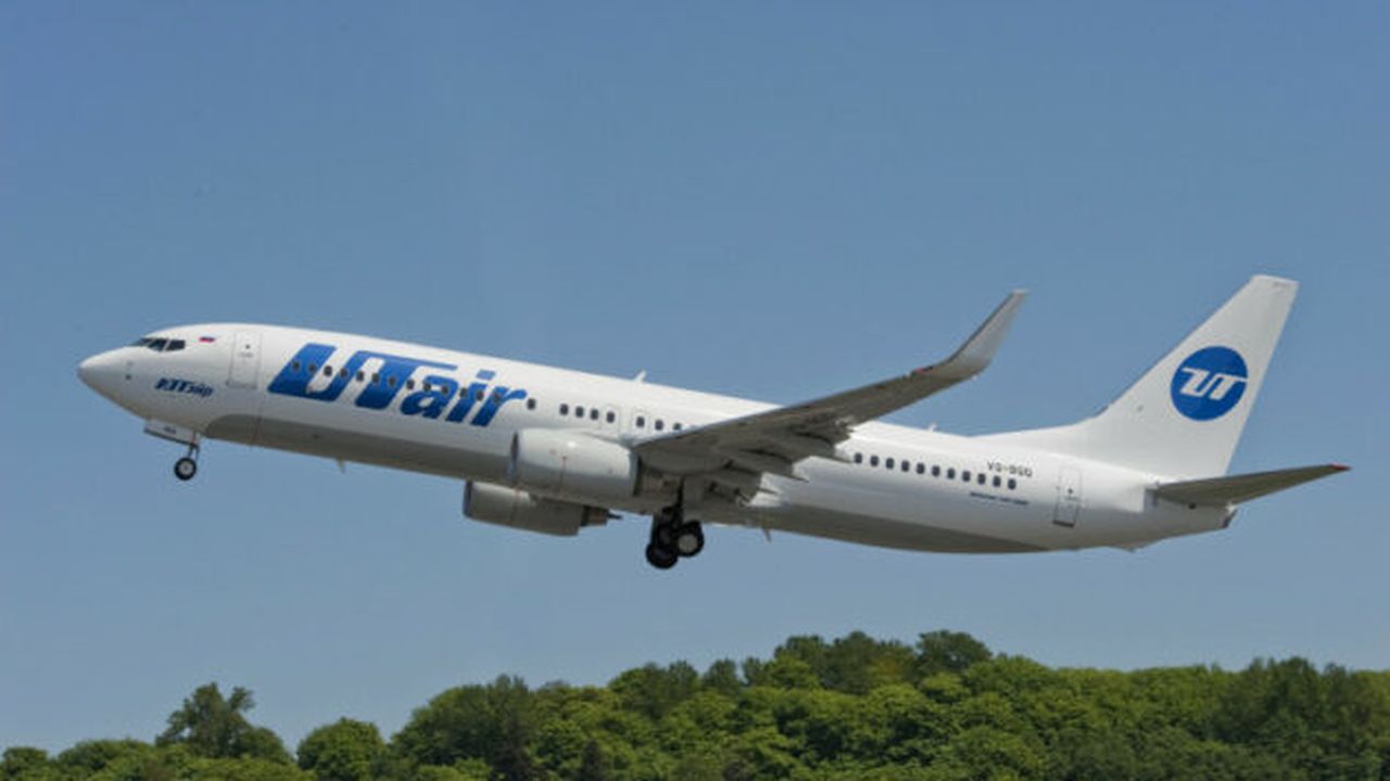 boeing_737_utair_21978300