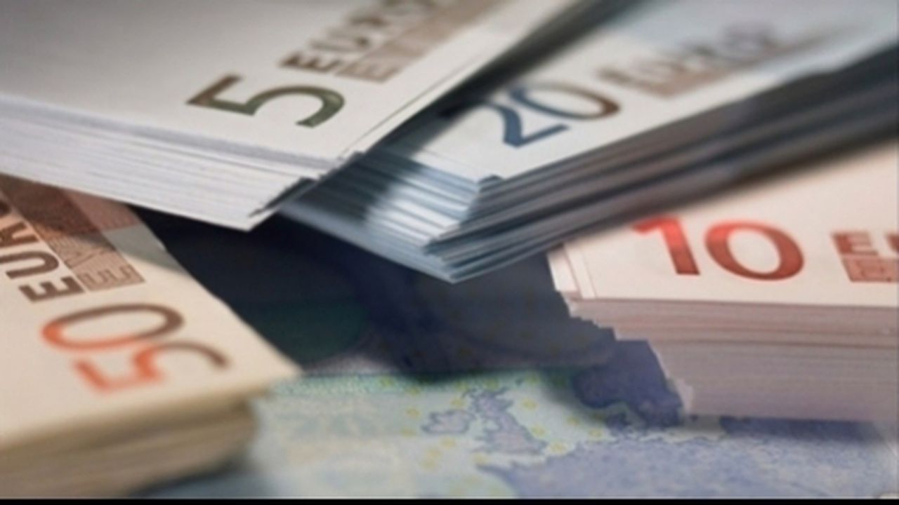 euro__bani__bancnote_98756300_84631600_18894600_90091100_1_25950300