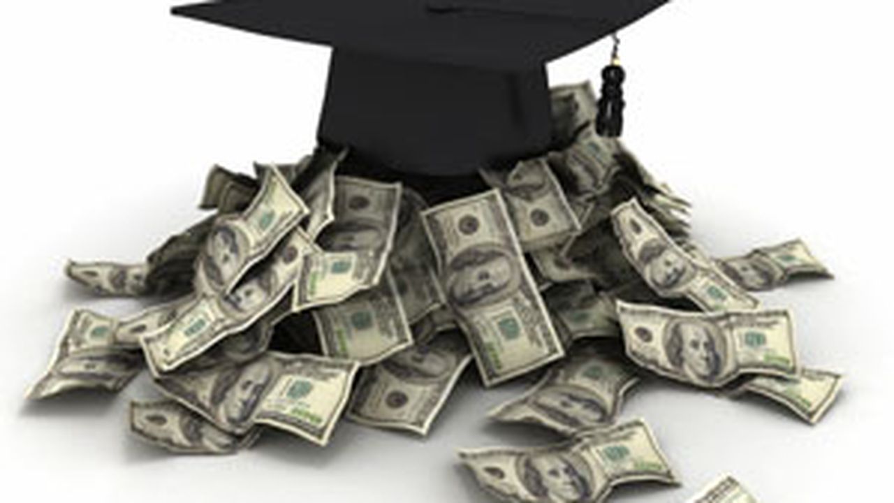 grad_cap_money_03058600