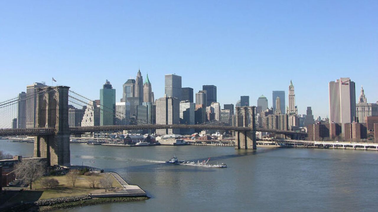 new_york_city_brooklyn_bridge_82065900