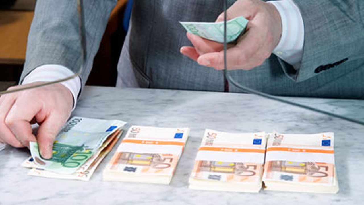 bank_euro_89811100