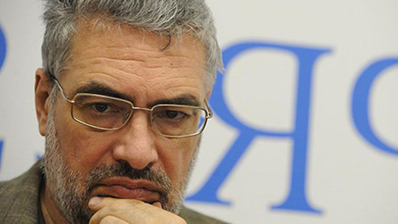 felgengauer_pavel_16211100